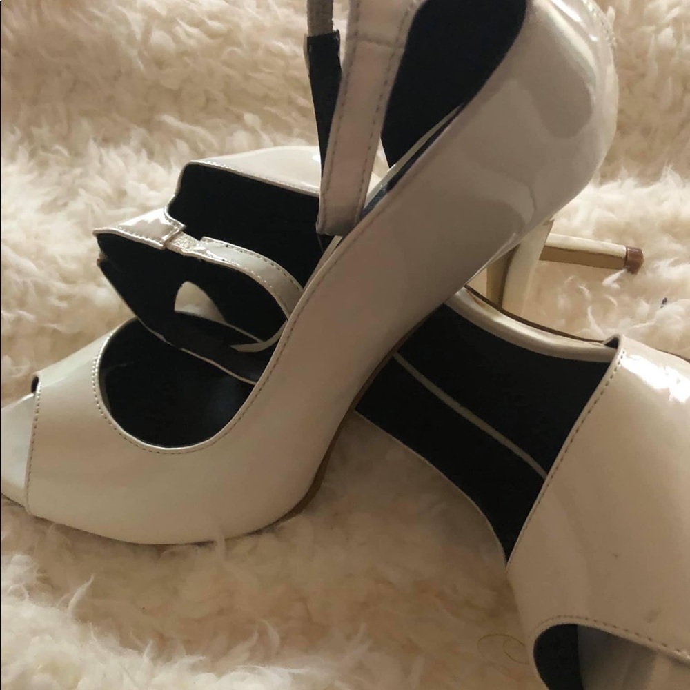 Second Chance Shoe Depot! - Picture 3 of 4